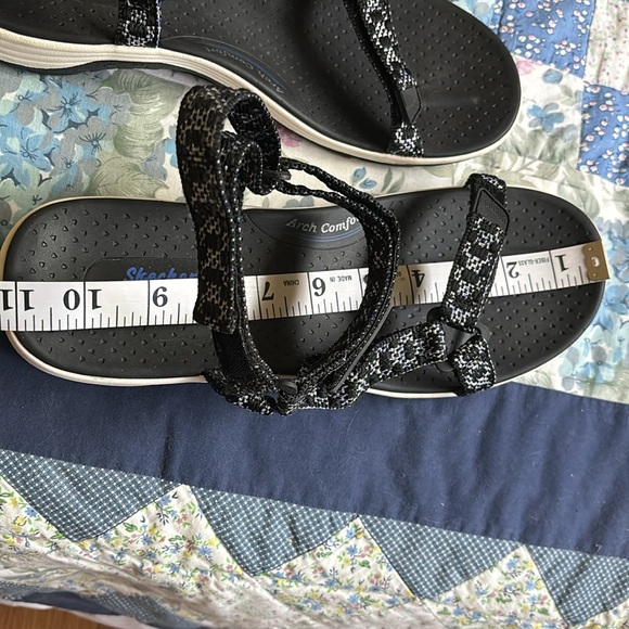 Ladies SKECHERS  Size 11 Sandals - Never Worn - Picture 8 of 8